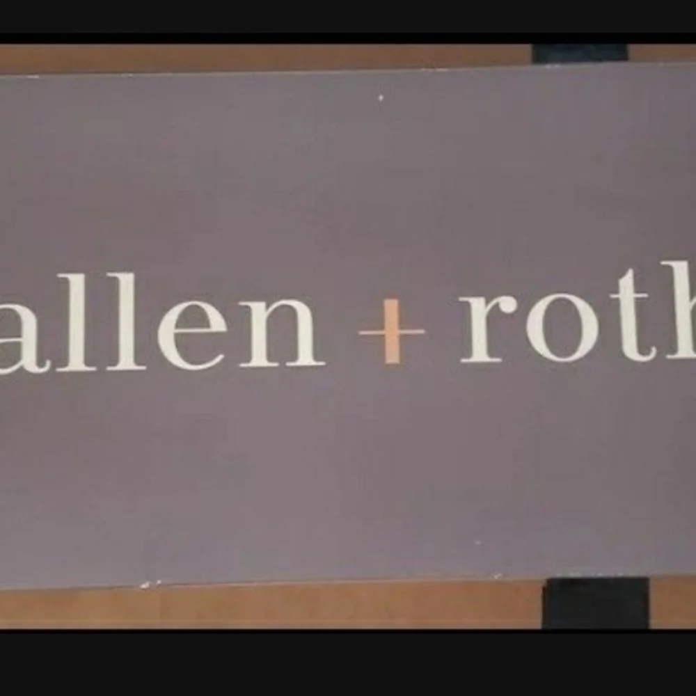 Allen + Roth Gold Track Light - Picture 2 of 4